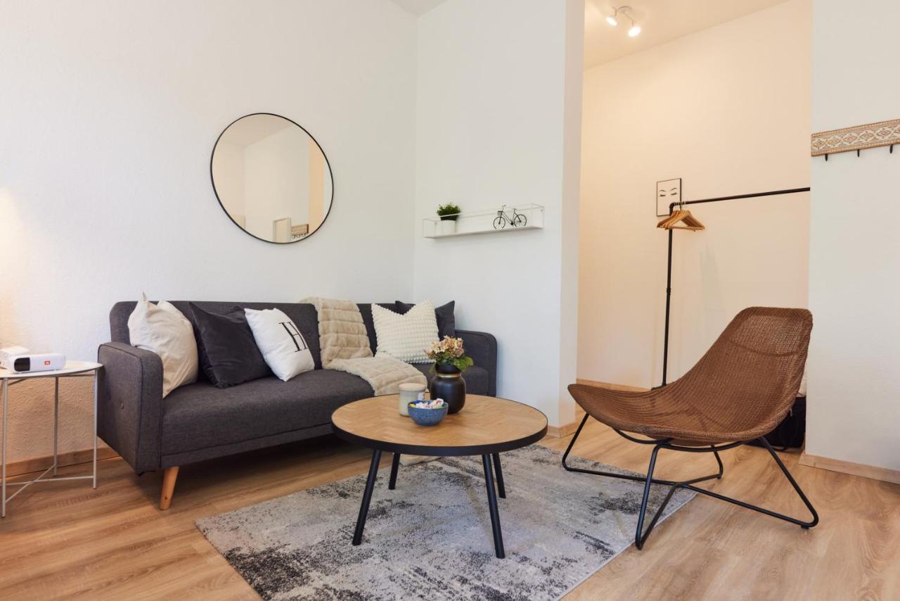 Studio3 Zentral Und Ruhig Mit Parkplatz, 5 Min Z Bali-T Und Gop, Boxspringbett Bad Oeynhausen Dış mekan fotoğraf