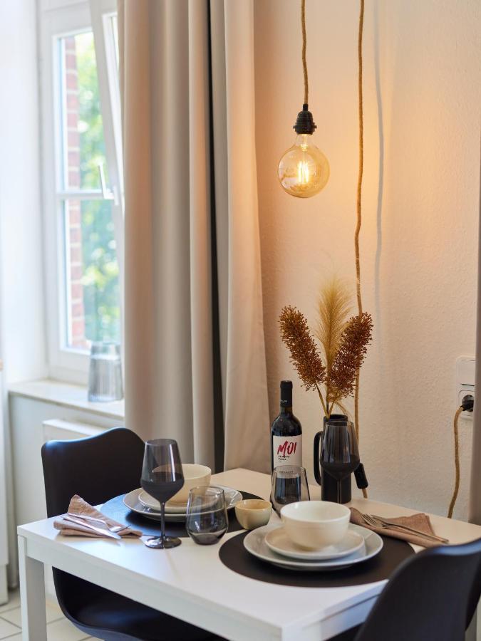Studio3 Zentral Und Ruhig Mit Parkplatz, 5 Min Z Bali-T Und Gop, Boxspringbett Bad Oeynhausen Dış mekan fotoğraf